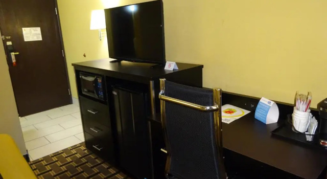 Люкс Super 8 by Wyndham Terre Haute