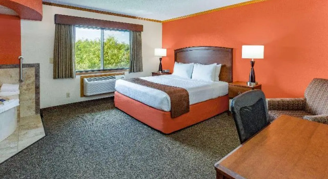Двухместный люкс Superior AmericInn by Wyndham Virginia