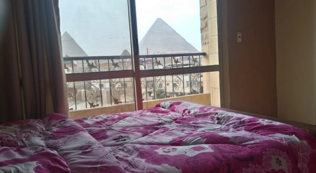 Happy days pyramids inn, Rezervovat Hotel Gíza 