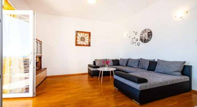 Stunning Home in Maslenica With Wifi and 3 Bedrooms