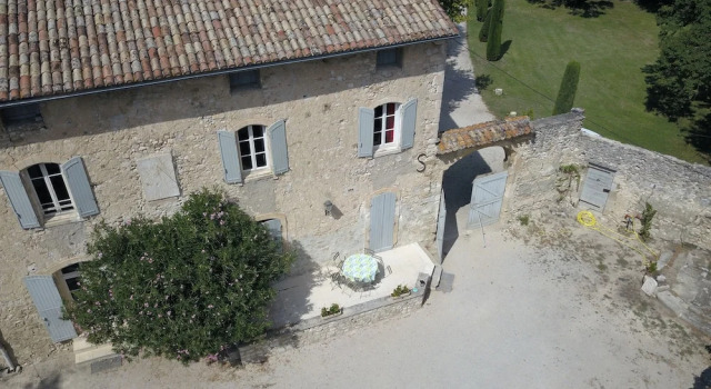Grand Mas Pernes les Fontaine, Book Hotel Pernes-les-Fontaines Vaucluse
