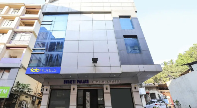 Hotel Shakti Palace, Rezerwuj Hotel Hotele w Ponda z parkingiem, Parking