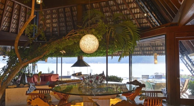 Коттедж Premium Espectacular y Enigmática Villa en Lago