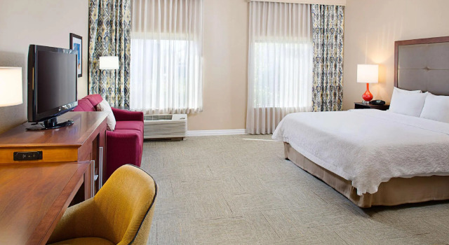 Двухместный номер Standard Hampton Inn & Suites Denton