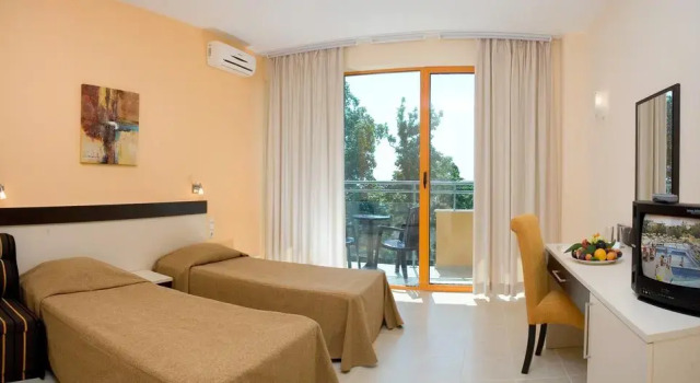 Sunshine Magnolia & Spa, Забронировать Курортный отель Отели Золотых Песков 3 звезды, 3*