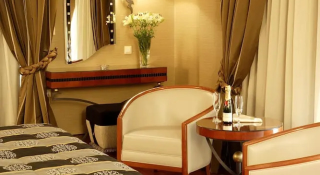 Двухместный номер Superior Piraeus Theoxenia Hotel