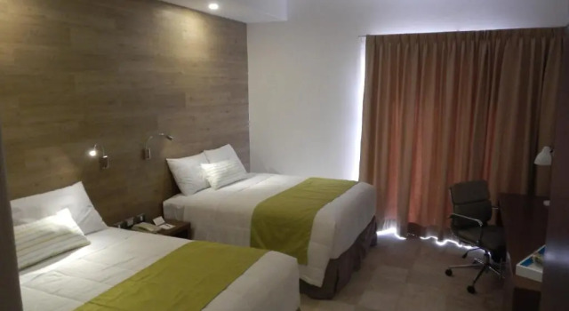 Четырёхместный номер Standard Hotel Catedral La Paz