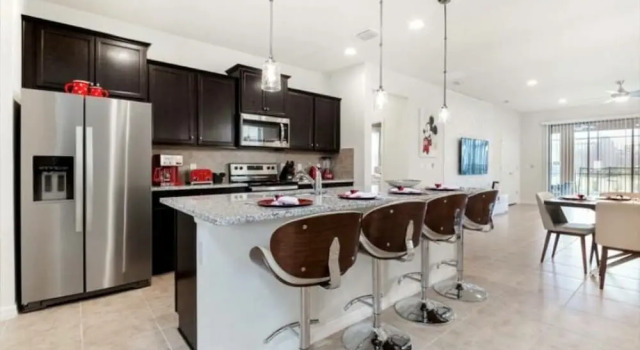 Коттедж Beautiful 6 Bedroom Home With Private Pool and Game Room Ww1508