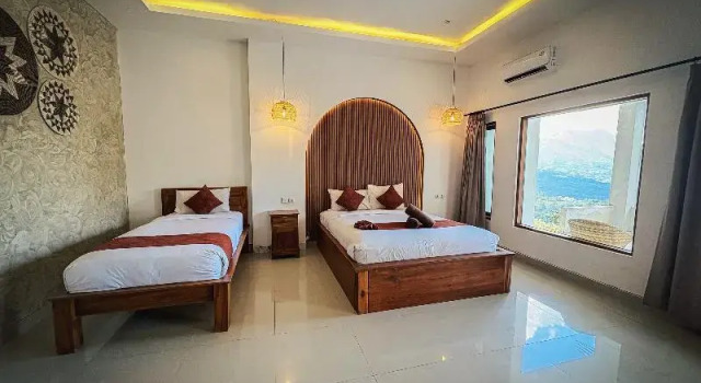 Семейный номер Standard с балконом Caldera Hotel & Restaurant