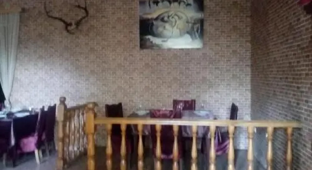 Hotel Golden Fleece, Rezervovat Hotel Hotely v Imereti s parkováním, Parkování