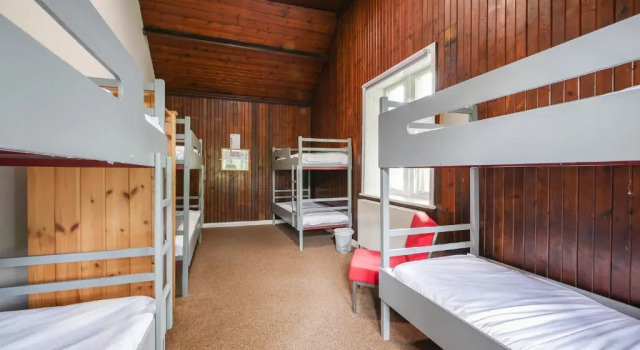 Кровать в общем номере Greenhead Hostel