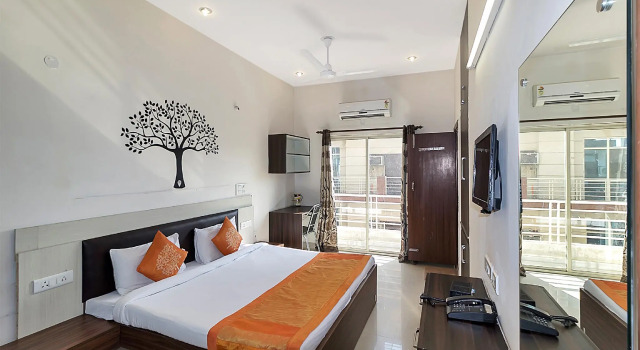 OYO 2384 Hotel Epic Inn, Забронировать Отель Гургаон 
