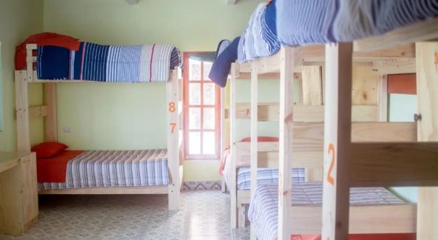 Кровать в общем номере Hostal Valle Mistral