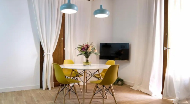 LA MOMA Apartments & Room, Varaa Huoneisto Xativa 