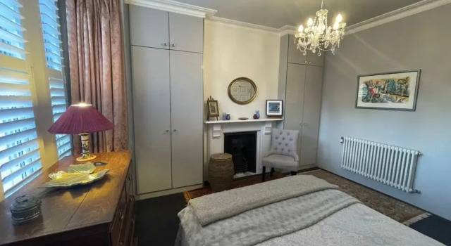 Luxurious 1 Bedroom Flat With Private Garden, Забронировать Отель Чизвик Лондон, рядом с Ганнерсбери
