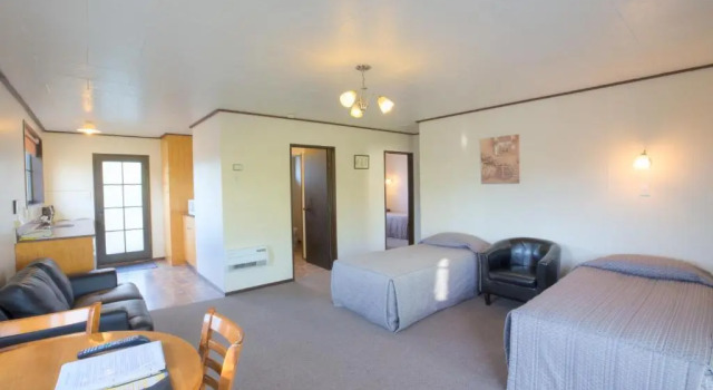 Апартаменты с 2 комнатами AAA Thames Court Motel