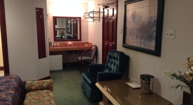 Lakeview Hotel, Varaa Hotelli  