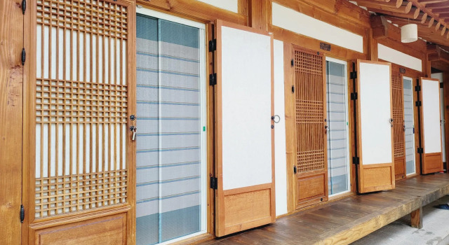 Jeonju Hanok village Deoksugung, Забронировать Отель Чонджу Чолла-Пукто