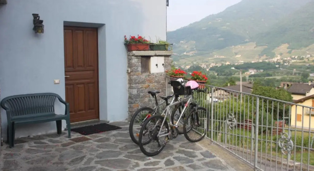 La Madonnina, Забронировать Отель Вилла-ди-Тирано Valtellina