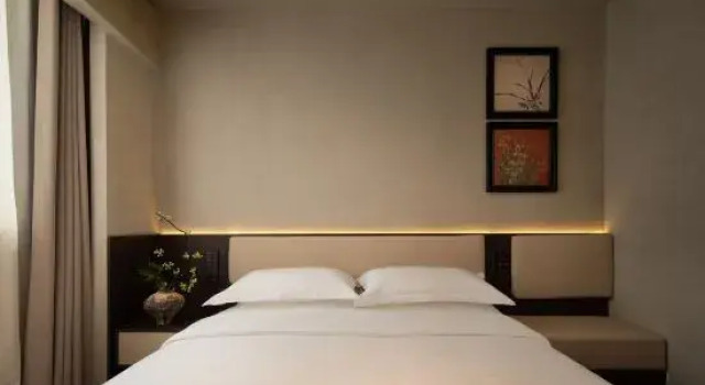 Люкс LEOUR HOTEL Ledo Hotel (Lingao)
