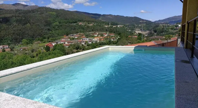 Коттедж Casa Amarela da Caniçada