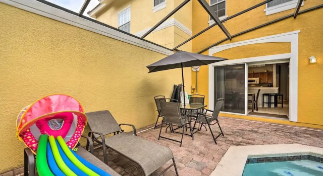Kissimmee Resort Townhome w/ Pool, 7 Mi to Disney!, Rezerwuj Ośrodek wypoczynkowy Kissimmee Kissimmee