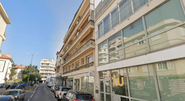 Chez Marie & Julien, 2 pièces 44m2, parking sous conditions, Забронировать Апартаменты/квартира Отели Антиб с парковкой, рядом с Antibes Archaeology Museum, Парковка