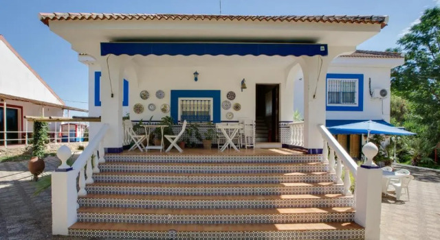 Коттедж с 4 комнатами Casa Rural Finca Real De Niebla
