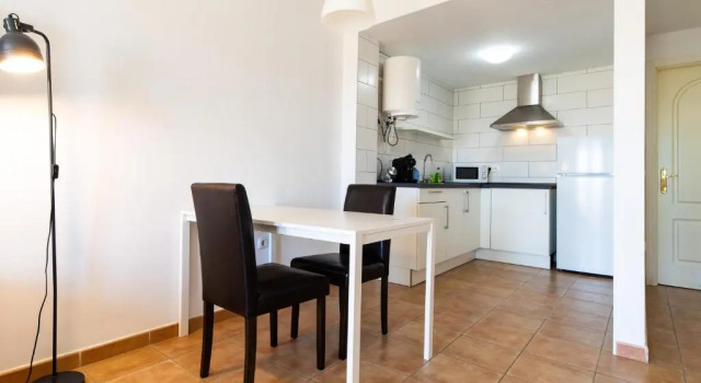 Апартаменты UpTown Urban Apartments