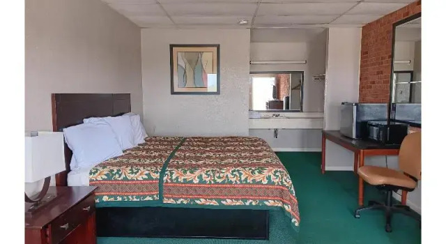 Номер Superior Sheldons Motel by OYO Keysville Near Hwy 360