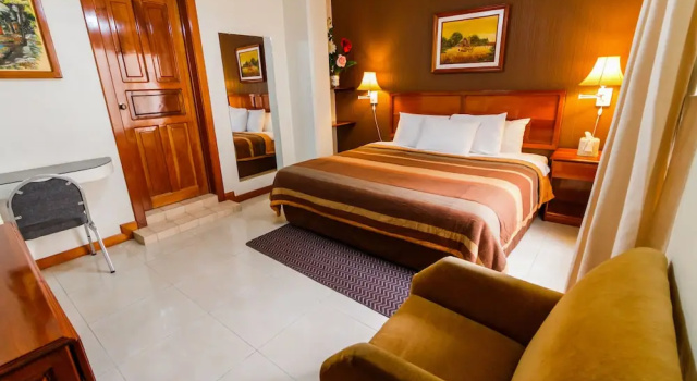 Семейный люкс с 2 комнатами Hotel Anna Inn