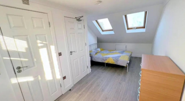 New 5-bed & 4 Bathroom House in Croydon