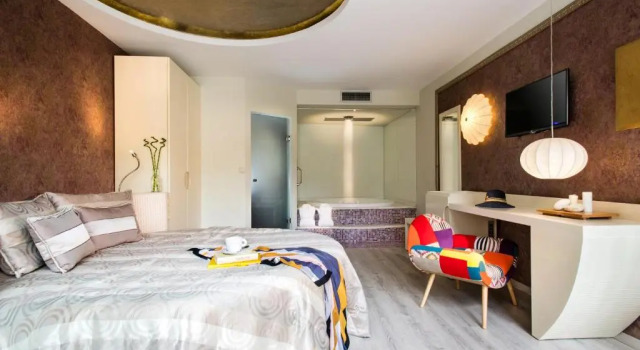Полулюкс с видом на сад Alexandra Golden Boutique Hotel-Adults Only