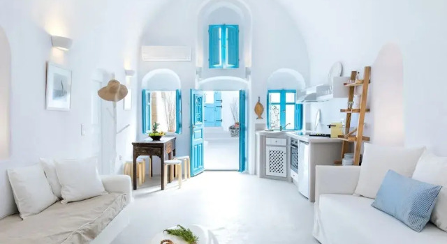 Kalamia Cave House