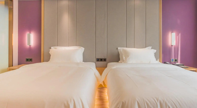 Двухместный номер Deluxe Lavande Hotels Heyuan Longchuan County Laolong Town