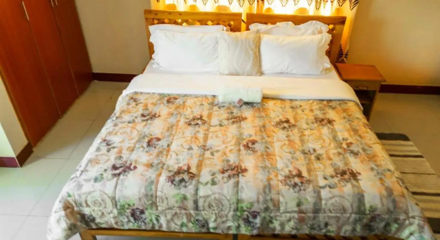 Deluxe Single room Runako Hostel