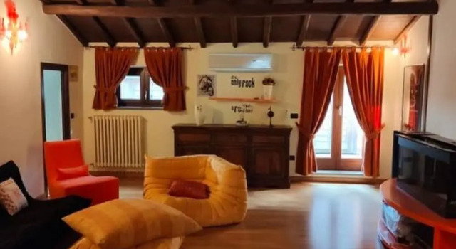 Premium Castle in Vetralla with Jacuzzi, Book Hotel Vetralla Lake Vico