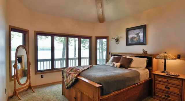 Коттедж Cheif Lake Lodge