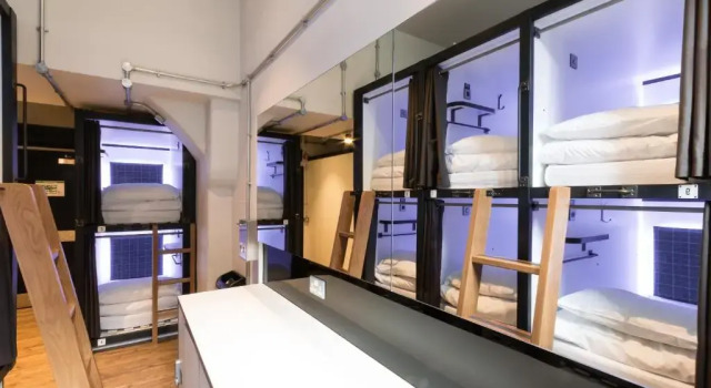Капсула в общем номере CODE - The Court, Edinburgh