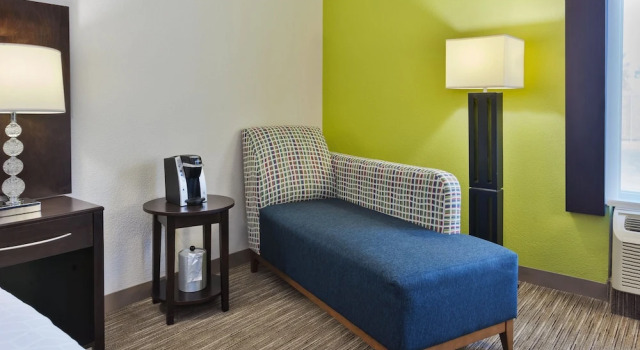 Двухместный люкс Holiday Inn Express Chillicothe East by IHG