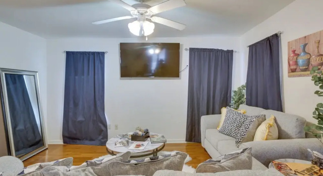 u003c 3 Mi to French Quarter: Pet-Friendly Home, Забронировать Отель Французский квартал Новый Орлеан, рядом с Musicians' Village