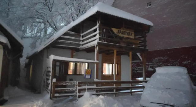 Apartments Life, Book Apartment Hotels in Kolasin County with Parking, Parking