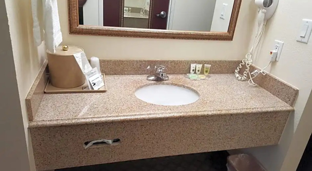 Двухместный люкс Budget Host Inn and Suites Cameron