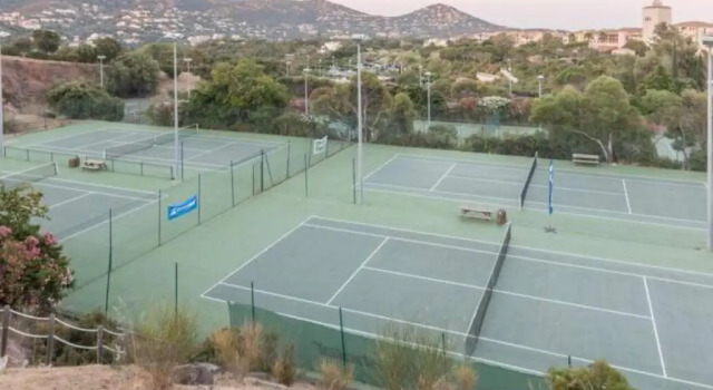 Апартаменты Cap Esterel T2 1ch 4-5p Rez-de-Jardin Vue Mer, Piscine, Parking et Ménage inclus, WIFI gratuit