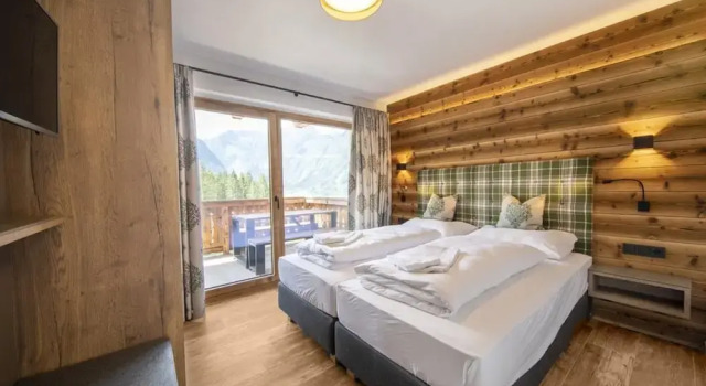 Chalet in Neukirchen Near Ski Lift, Забронировать Шале Нойкирхен-ам-Гросфенедигер 