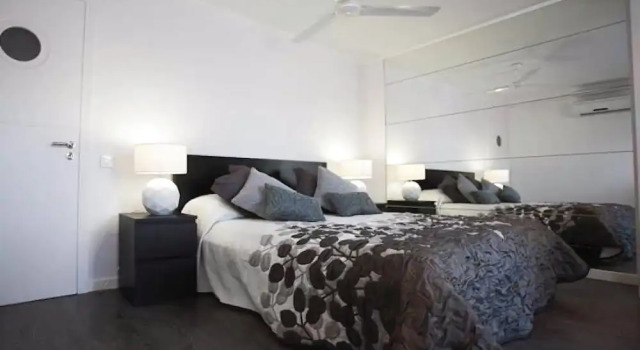 Luxury Centic Penthouse Terraces, Забронировать Отель Барселона провинция Барселона, рядом с Приход Св. Августина