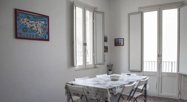 Short Let Giardini Naxos, Book Apartment Hotels in Sicily with Parking, Parking