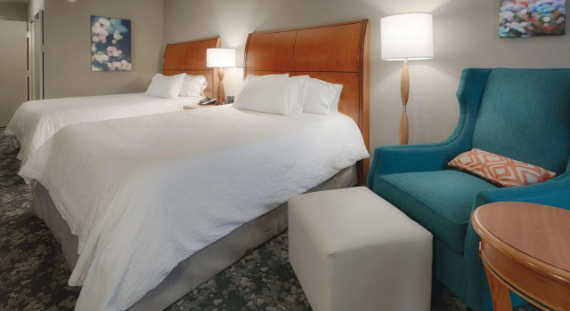 Четырёхместный номер Standard Hilton Garden Inn Cleveland/Twinsburg