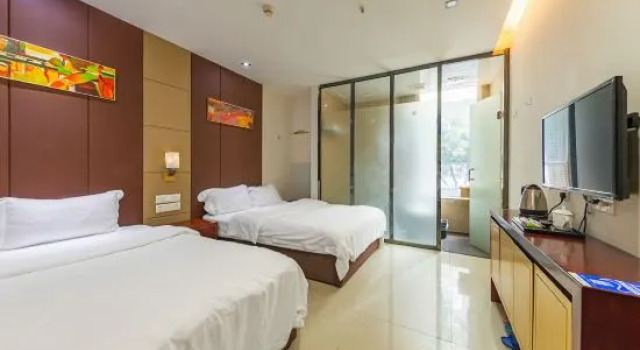 Трёхместный номер Standard Meicheng Hotel