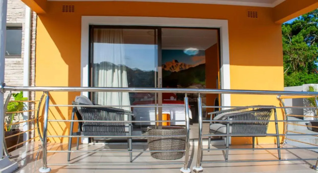 Seven Wonders B&B, Забронировать Отель «постель и завтрак» Порт-Шепстон Квазулу-Наталь